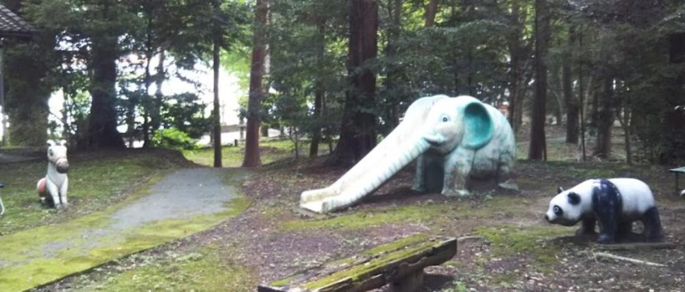 積田神社　小さな公園